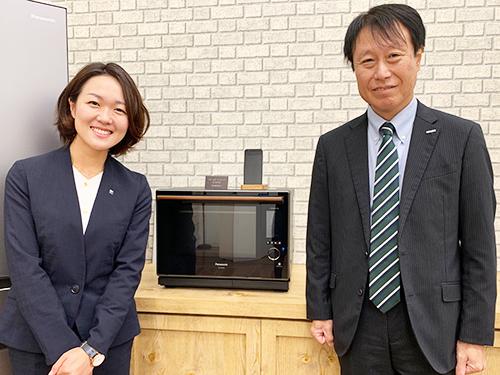 ヨシケイ開発の池田取締役（写真左）